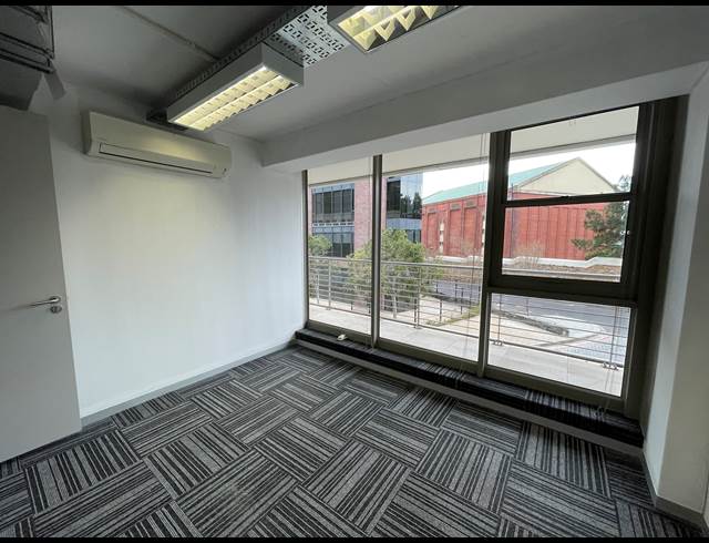 175M² OFFICE TO LET IN GARDENS