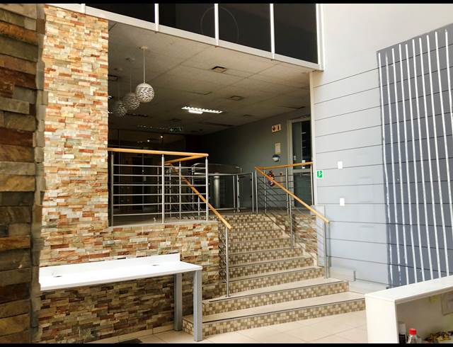 6,162M² OFFICE TO LET IN ISANDO
