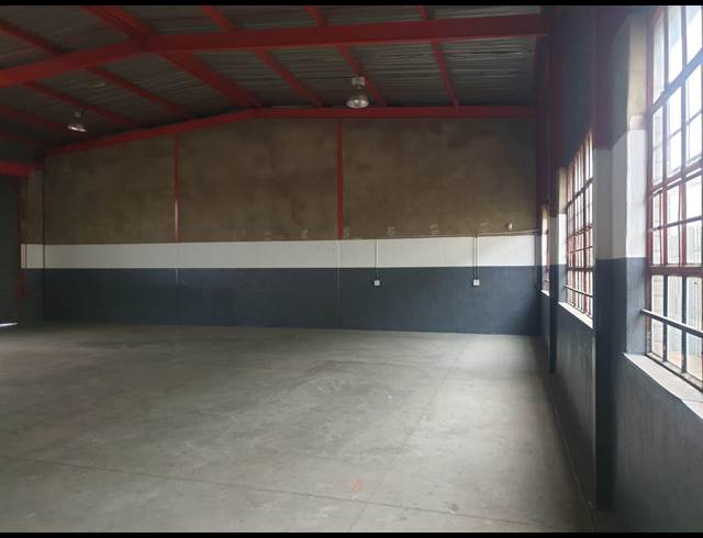 260M² WAREHOUSE TO LET IN RUSTIVIA