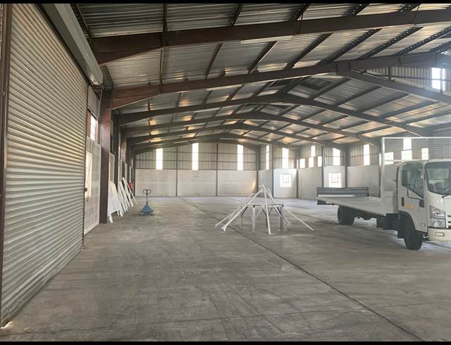 1,445M² WAREHOUSE TO LET IN ROCKY DRIFT