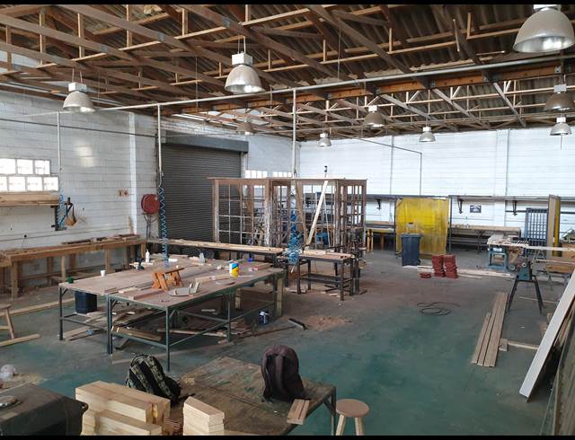 990M² WORKSHOP TO LET IN SALT RIVER