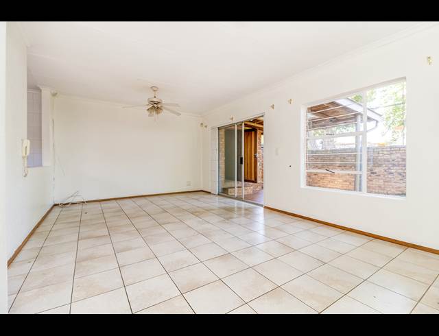 3 BEDROOM SECTIONAL TITLE TO LET IN RANDPARK RIDGE