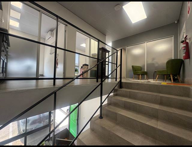 867M² WAREHOUSE TO LET IN SHAKAS HEAD