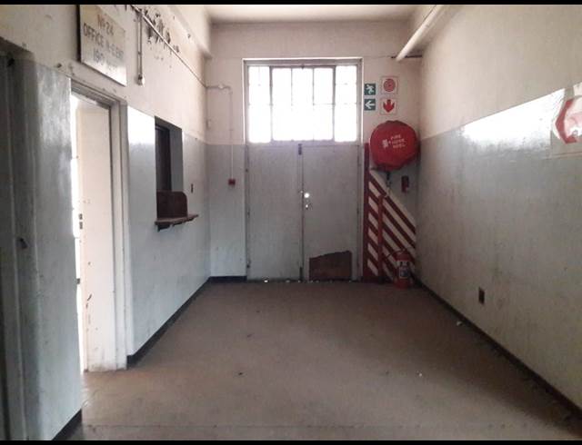 7,000M² WAREHOUSE TO LET IN LONGDALE