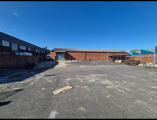 2,785M² WAREHOUSE TO LET IN PAROW INDUSTRIAL