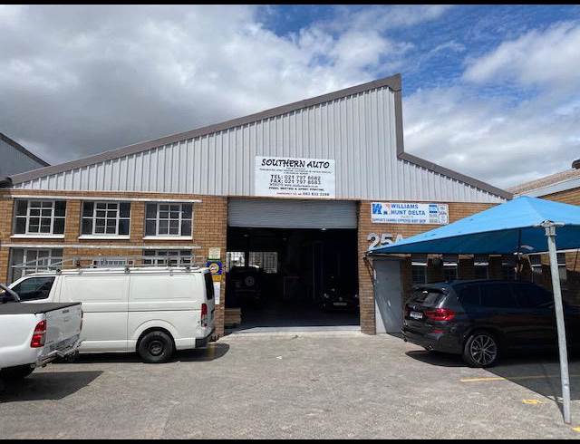 412M² MINI FACTORY TO LET IN OTTERY