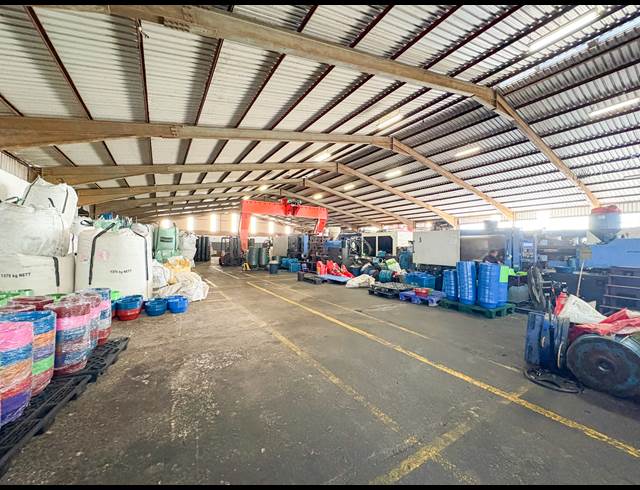 2,278M² WAREHOUSE TO LET IN GLEN ANIL