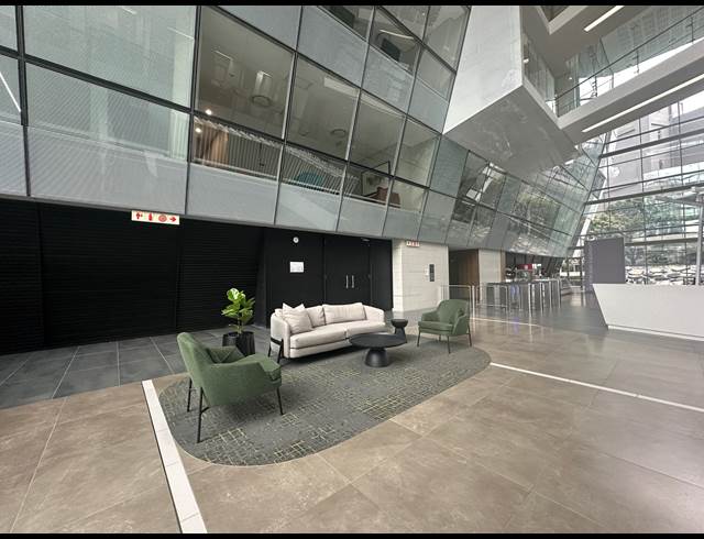 1,752M² OFFICE TO LET IN SANDTON CENTRAL