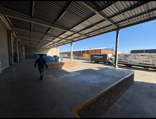 19,369M² WAREHOUSE TO LET IN STORMILL