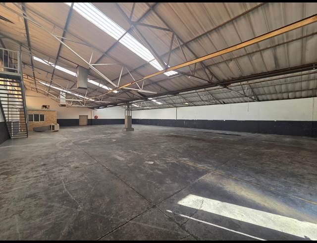 657M² WAREHOUSE TO LET IN KOEDOESPOORT INDUSTRIAL