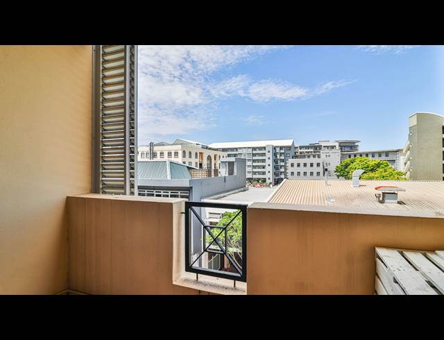 2 BEDROOM APARTMENT TO LET IN UMHLANGA RIDGE