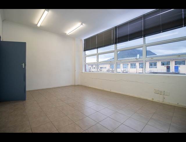 1,300M² FULL FLOOR TO LET IN OBSERVATORY