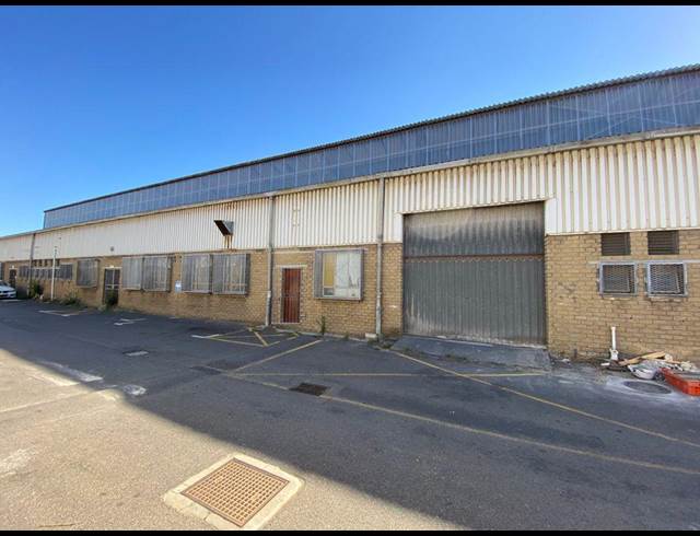 980M² WAREHOUSE TO LET IN EPPING INDUSTRIAL