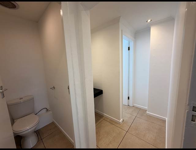 438M² OFFICE TO LET IN GREEN POINT