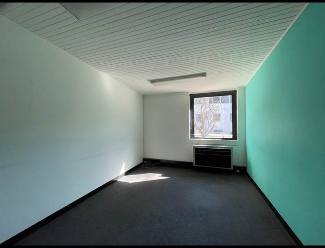 700M² OFFICE TO LET IN BRYANSTON