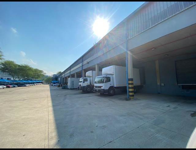 4,000M² WAREHOUSE TO LET IN RIVERHORSE VALLEY