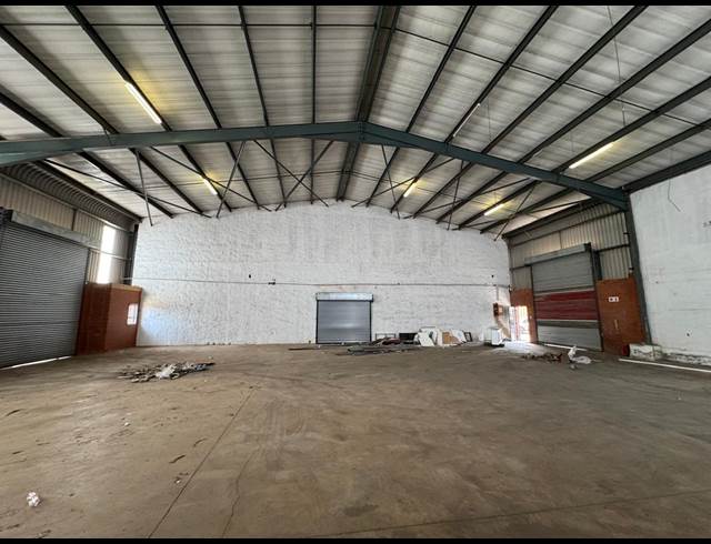 381M² WAREHOUSE TO LET IN CLAYVILLE