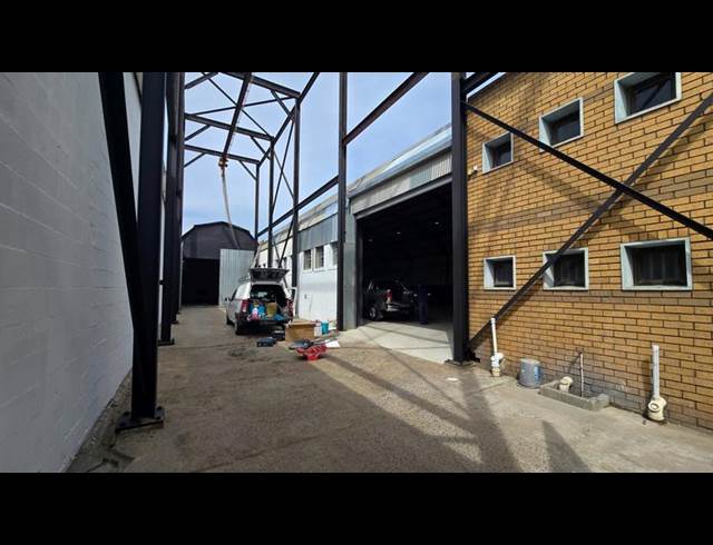 INDUSTRIAL PROPERTY TO RENT IN BLACKHEATH INDUSTRIAL