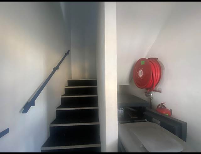 228M² FACTORY TO LET IN MARCONI BEAM INDUSTRIA