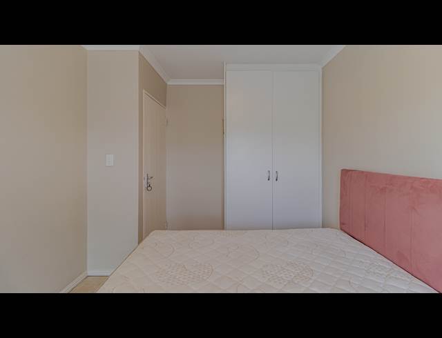 3 BEDROOM TOWNHOUSE TO LET IN BIG BAY