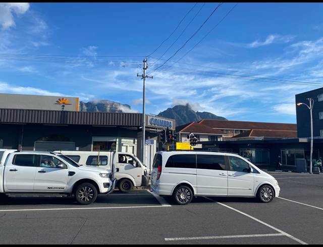 85M² RETAIL TO LET IN CLAREMONT