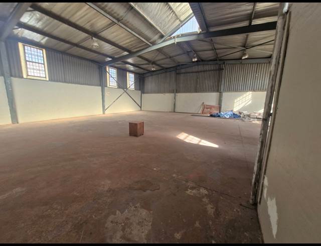 478M² WAREHOUSE TO LET IN DENVER