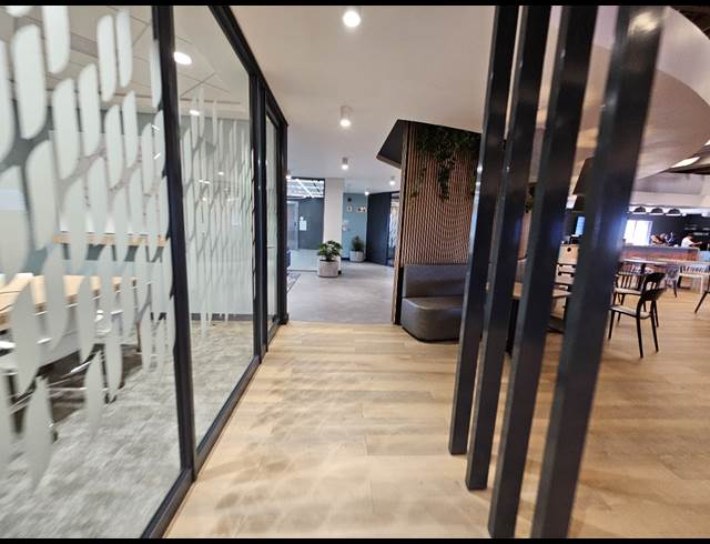 1,753M² OFFICE TO LET IN CENTURY CITY