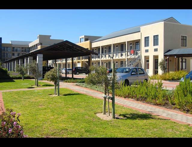 52M² OFFICE TO LET IN CENTURY CITY