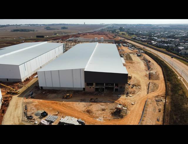 10,727M² WAREHOUSE TO LET IN WITFONTEIN