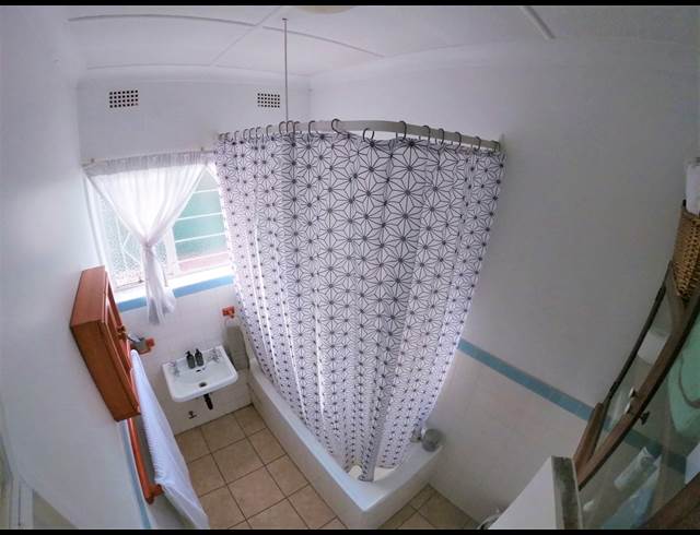 1 bed property to rent in PARKTOWN NORTH