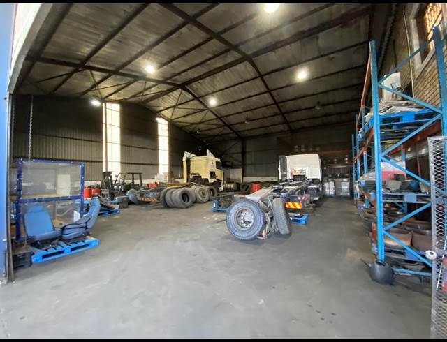 13,000M² INDUSTRIAL YARD TO LET IN GLEN ANIL