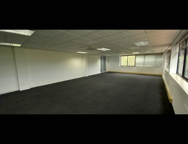 302M² OFFICE TO LET IN WOODMEAD
