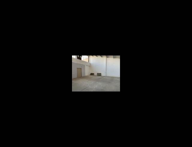 539M² WAREHOUSE RENTED IN NORTH END