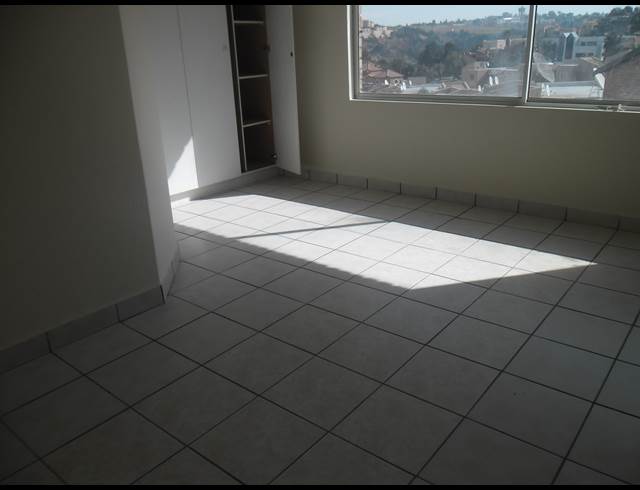 2 bed property to rent in WINCHESTER HILLS