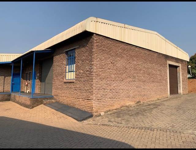 204M² WORKSHOP TO LET IN ROCKY DRIFT