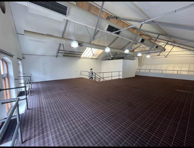 156M² BUILDING TO LET IN CAPE TOWN CITY CENTRE
