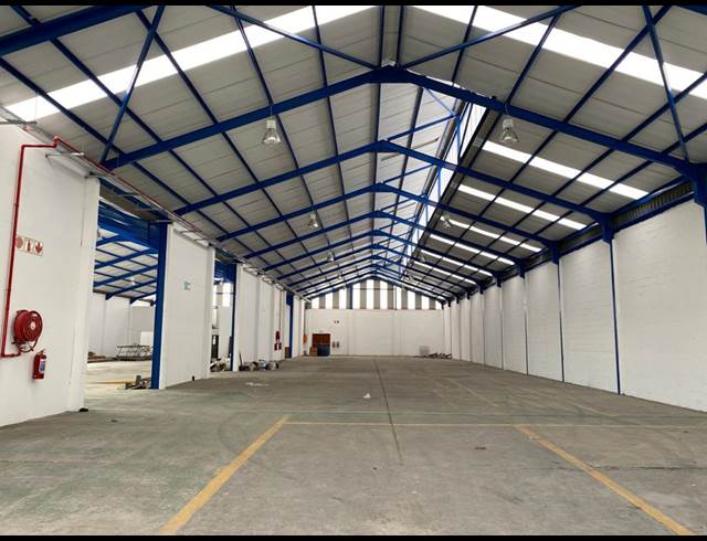 1,770M² WAREHOUSE TO LET IN BEACONVALE