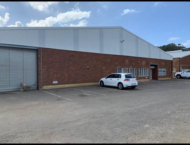 1,390M² WAREHOUSE TO LET IN GLEN ANIL