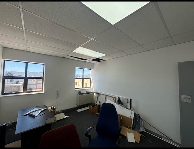 21M² OFFICE TO LET IN AUDAS ESTATE