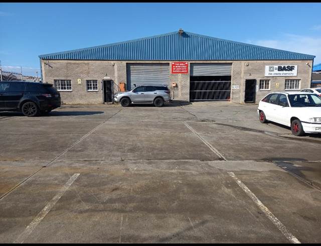 450M² WAREHOUSE RENTED IN WOODBROOK