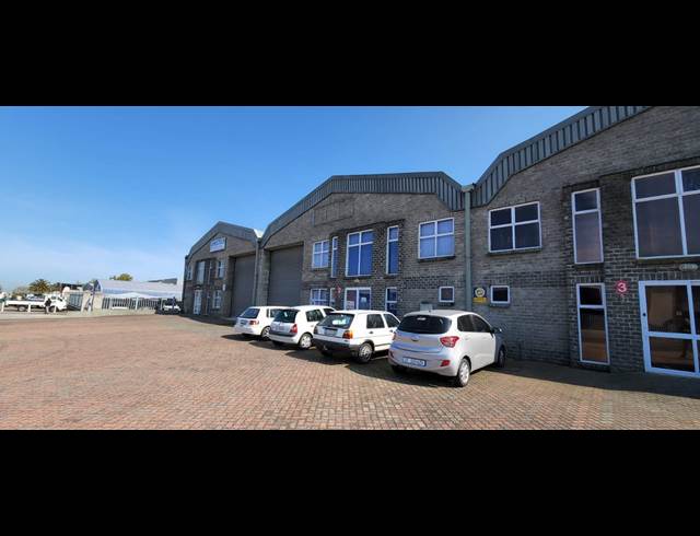 300M² WAREHOUSE TO LET IN SAXENBURG PARK 1