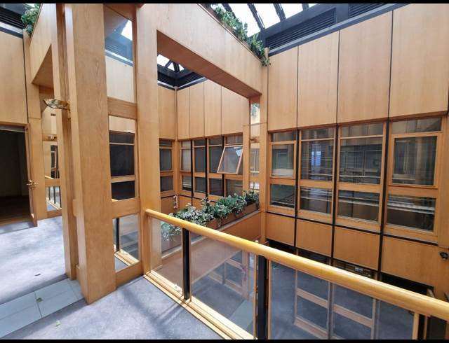 3,651M² OFFICE TO LET IN STEELEDALE