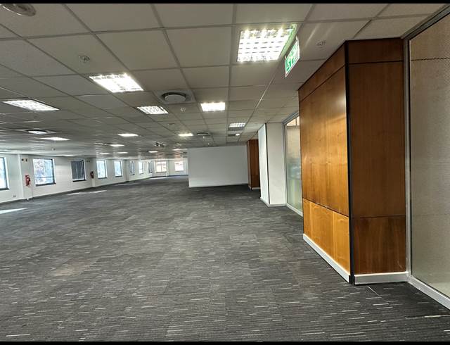 457M² OFFICE TO LET IN SANDTON CENTRAL