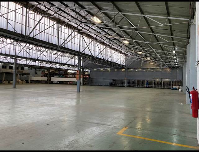 2,056.30M² FACTORY RENTED IN LANSDOWNE