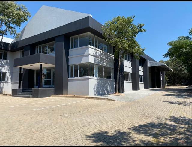 1,852M² WAREHOUSE RENTED IN KYALAMI