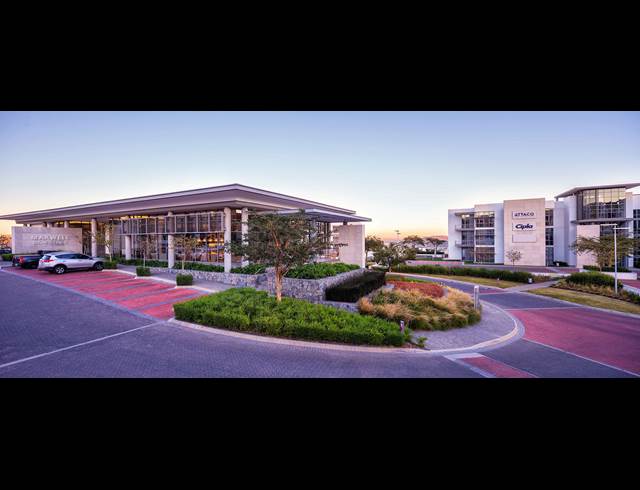1,160M² OFFICE TO LET IN WATERFALL