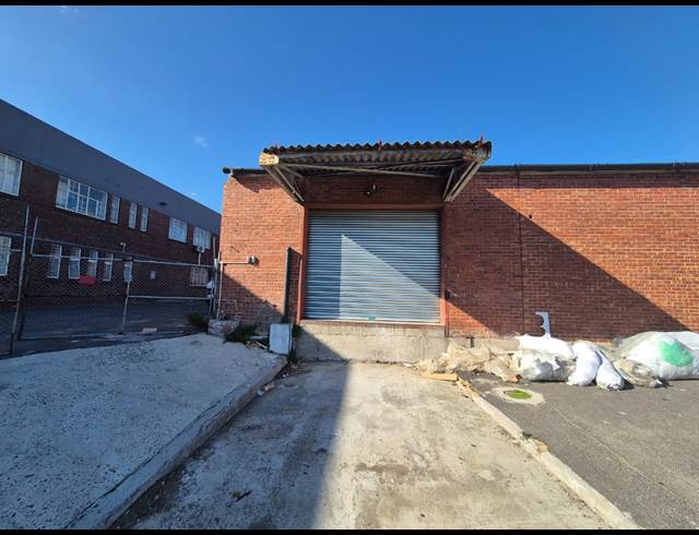 2,785M² WAREHOUSE TO LET IN PAROW INDUSTRIAL