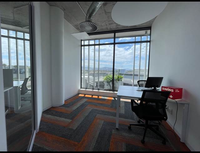 1,135M² OFFICE TO LET IN CENTURY CITY