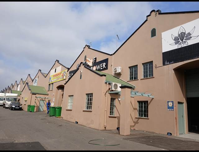 383M² WAREHOUSE TO LET IN BRIARDENE