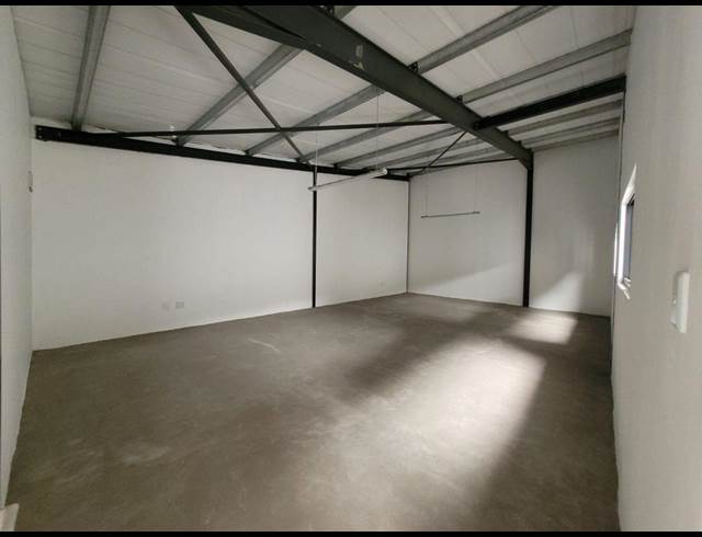 236M² WAREHOUSE TO LET IN RIVERGATE